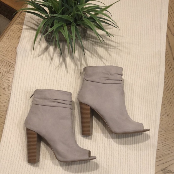 Express open toe booties - Picture 7 of 16
